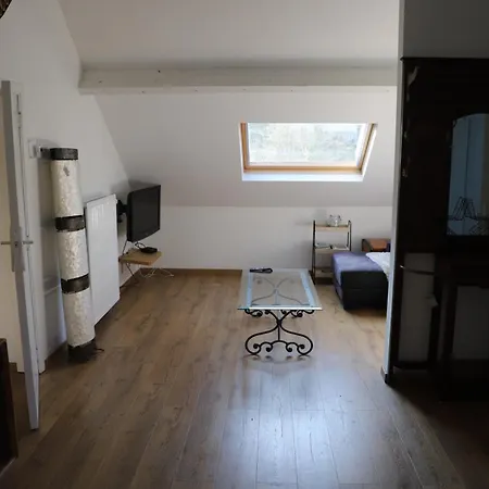 Apartment Pause-toit, Le De Mozet.
