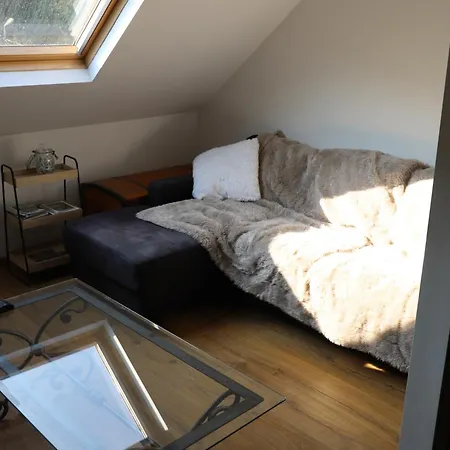 Apartment Pause-toit, Le De Mozet. *